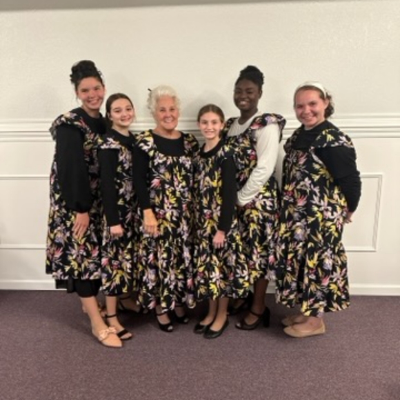 β
olivia kayβ
- Picture 12 of 12